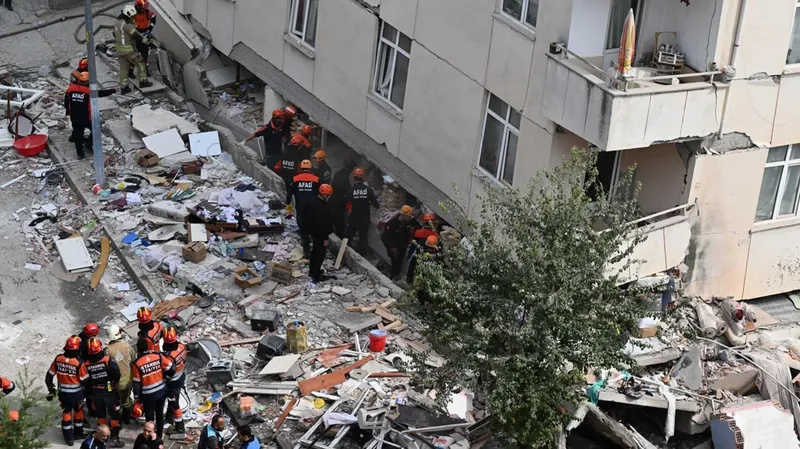 Maltepe’de çöken bina için TOKİ devreye giriyor!