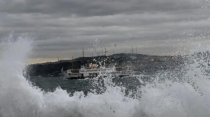 İstanbul'da bazı vapur seferleri iptal edildi!