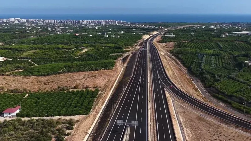 Mersin ulaşımında devrim: Çeşmeli-Kızkalesi Otoyolu açılıyor