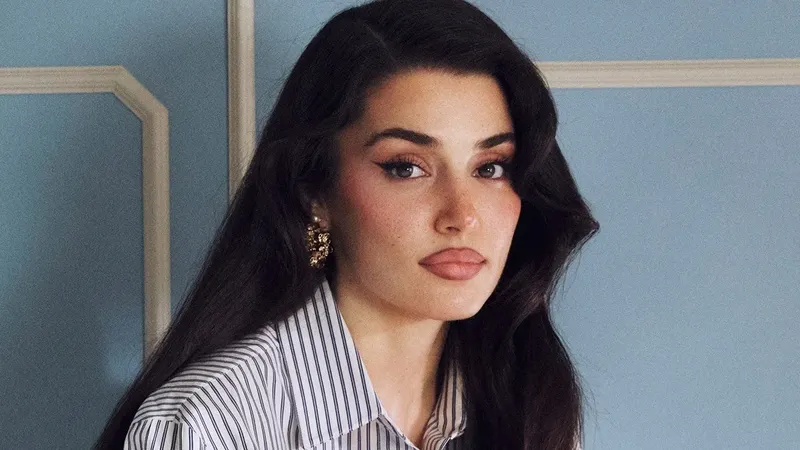 Hande Erçel'in Instagram kazancı dudak uçuklattı!