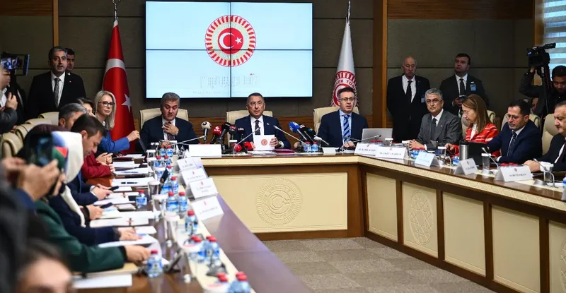 Mekke Savunma İttifakı Anlaşması Meclis komisyonundan geçti