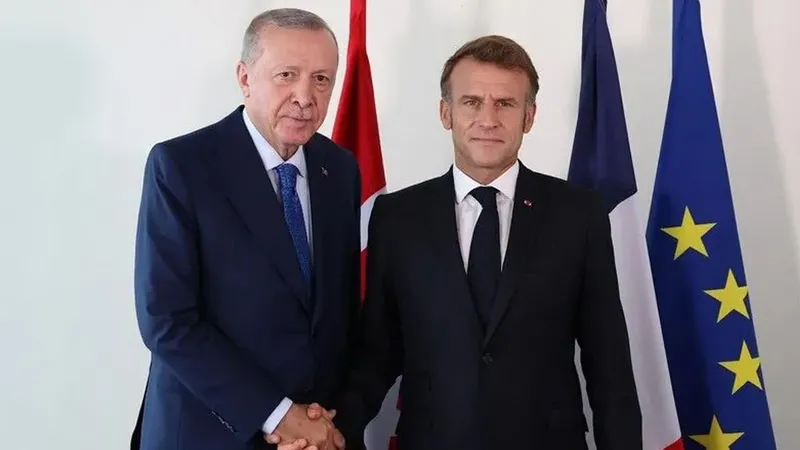 Cumhurbaşkanı Erdoğan, Macron'u COP31 davet etti