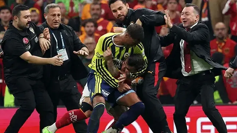 Abdülkerim Bardakcı ile Archie Brown PFDK'ya sevk edildi