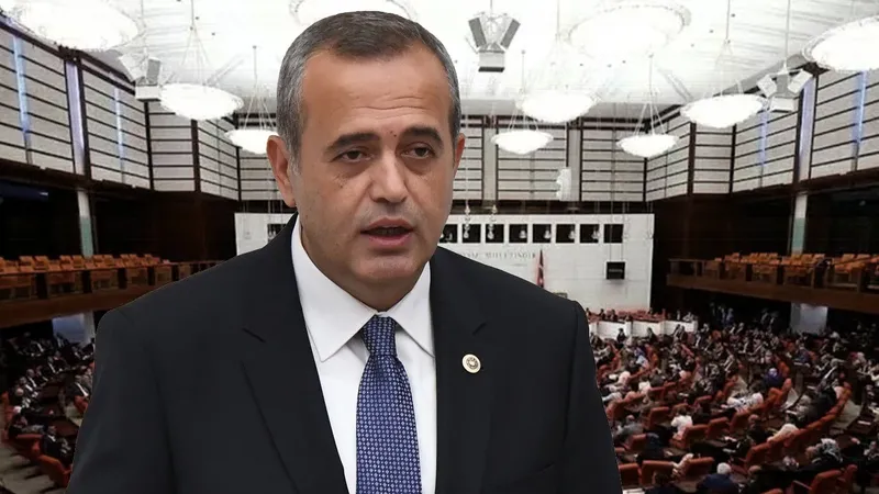 DEVA Partili Ertuğrul Kaya istifa etti