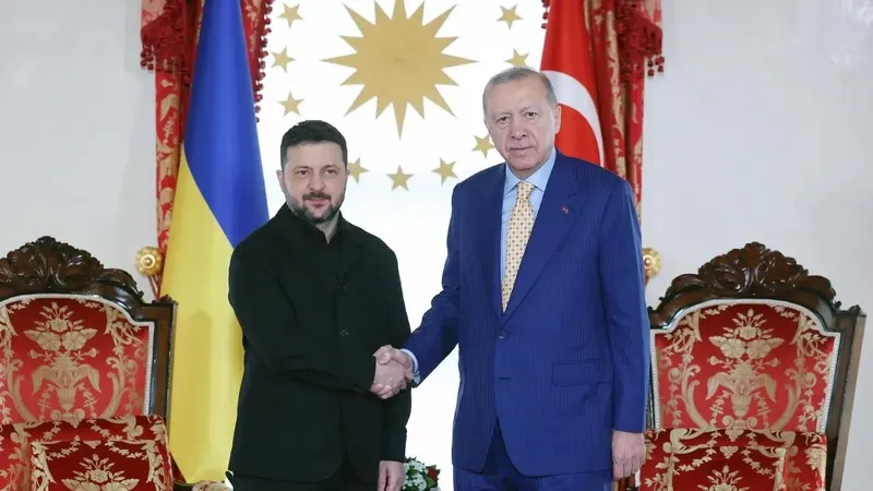 Cumhurbaşkanı Erdoğan ile Zelenskiy bir araya geldi