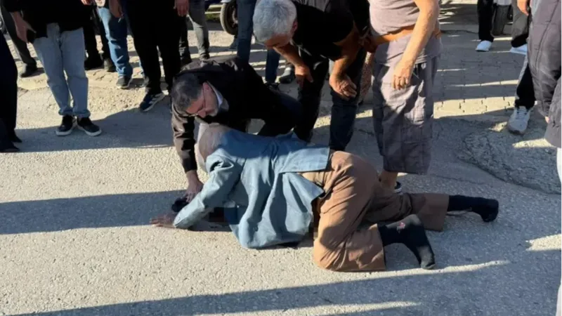 Serik Belediye başkanı yaralılara ilk müdahaleyi yaptı