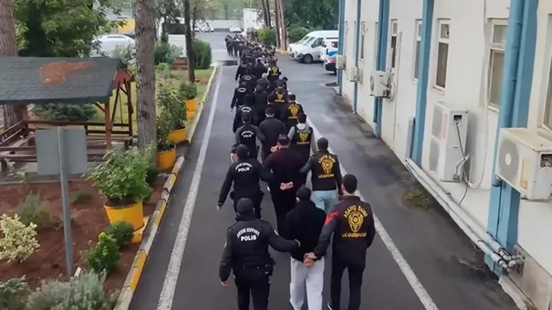 Fuhuş çetesinin geliri dudak uçuklattı!