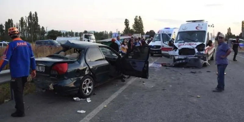 Kütahya'da katliam gibi kaza; 3 ölü