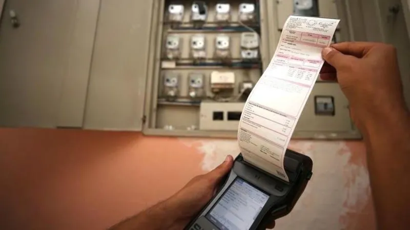 Bakan Dönmez'den elektrik ve doğal gaza indirim sinyali