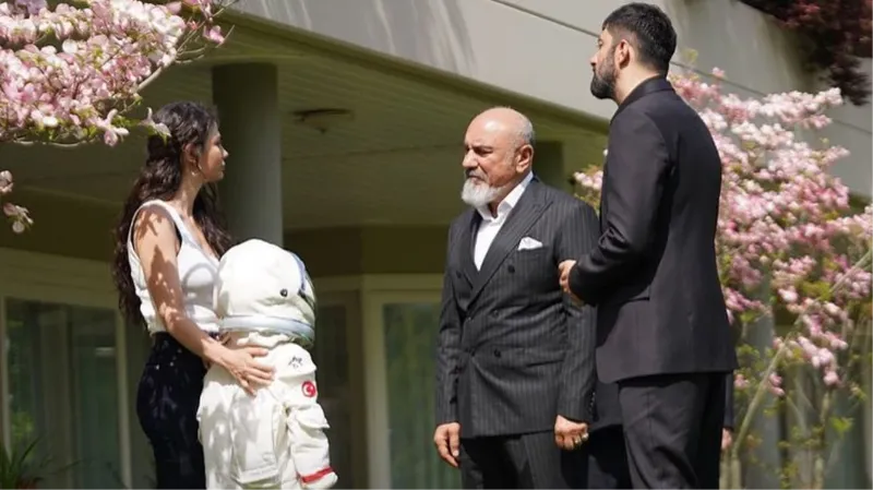 Ali Sürmeli ile Mustafa Avkıran, Adım Farah'a veda etti