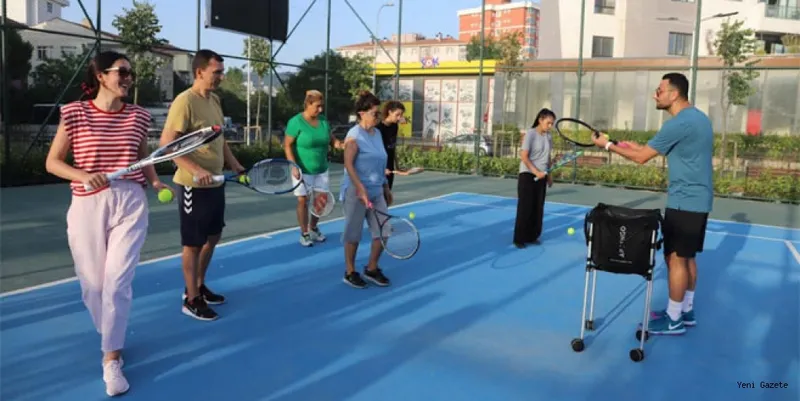 Kartal’da, Tenis Eğitimleri Başladı