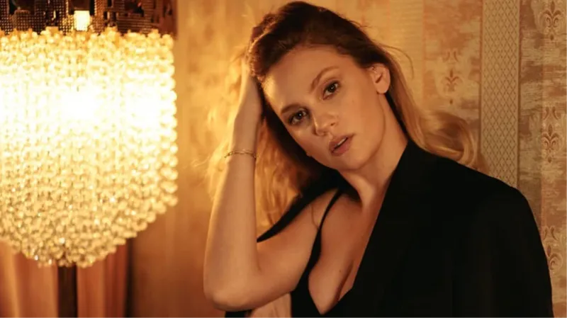Farah Zeynep Abdullah'ın aylık kazancı 50 bin