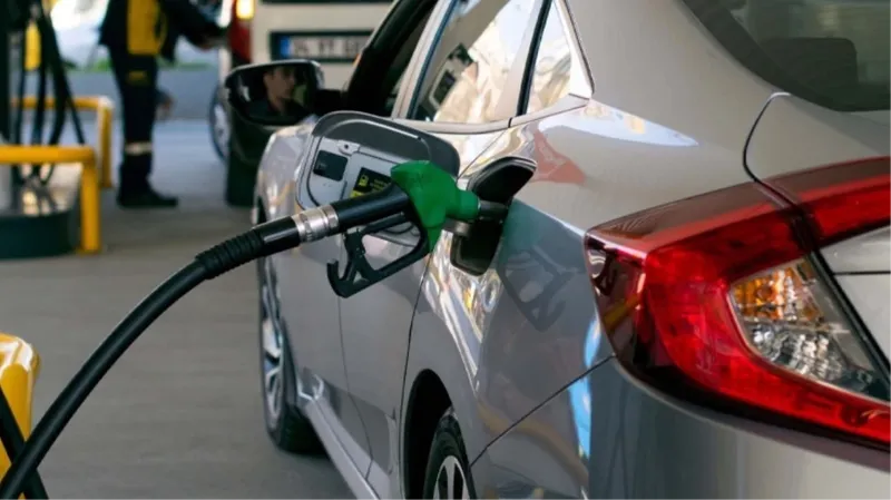 Benzine yeni zam geldi