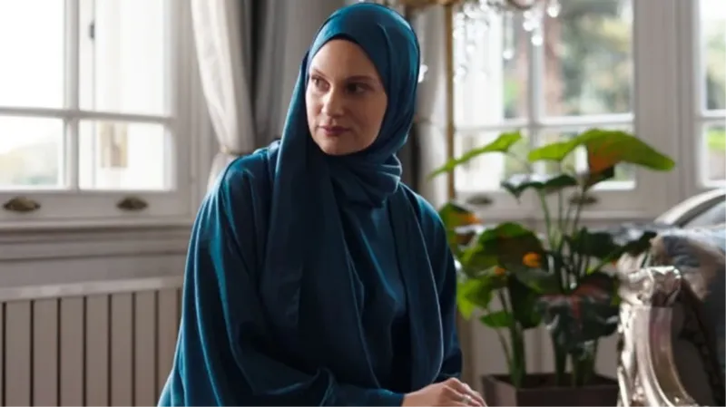 Farah Zeynep Abdullah Kızılcık Şerbeti'nden para aldı mı?