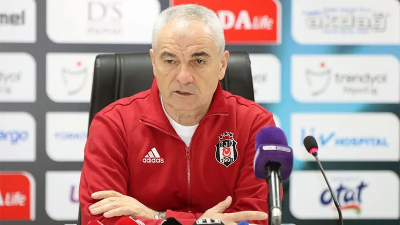 Beşiktaş Rıza Çalımbay ile yollarını ayırdı