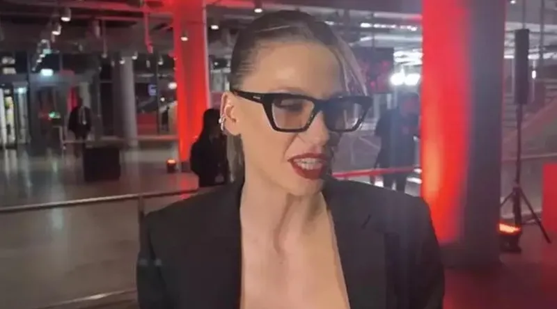 Serenay Sarıkaya'nın Mert Demir cevabı kafaları karıştırdı!