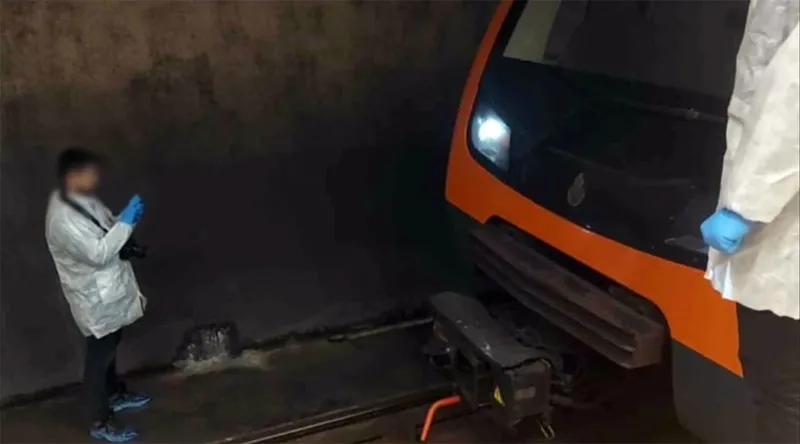 Metro istasyonunda intihar eden gençten geriye bu not kaldı