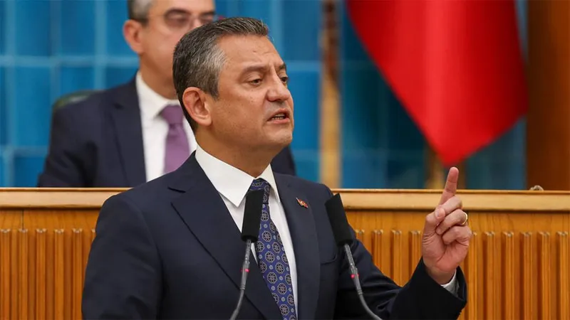 Özgür Özel'den CHP'ye veda