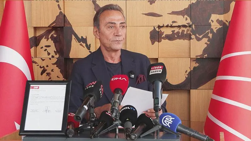 Berhan Şimşek CHP yönetimini topa tuttu