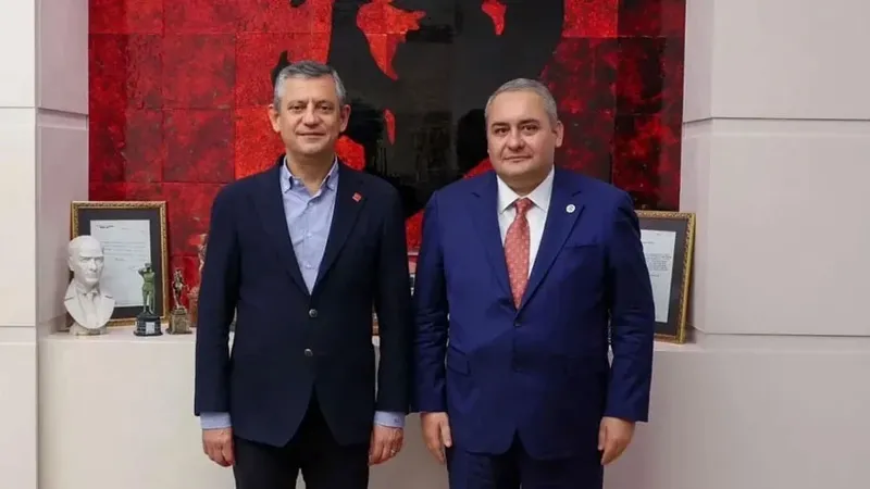 Özarslan’dan Özel hakkında suç duyurusu