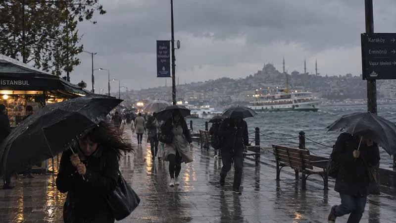 AKOM’dan İstanbul için kuvvetli yağış uyarısı