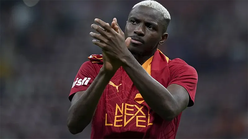 Galatasaray'da Osimhen sahalara dönüyor