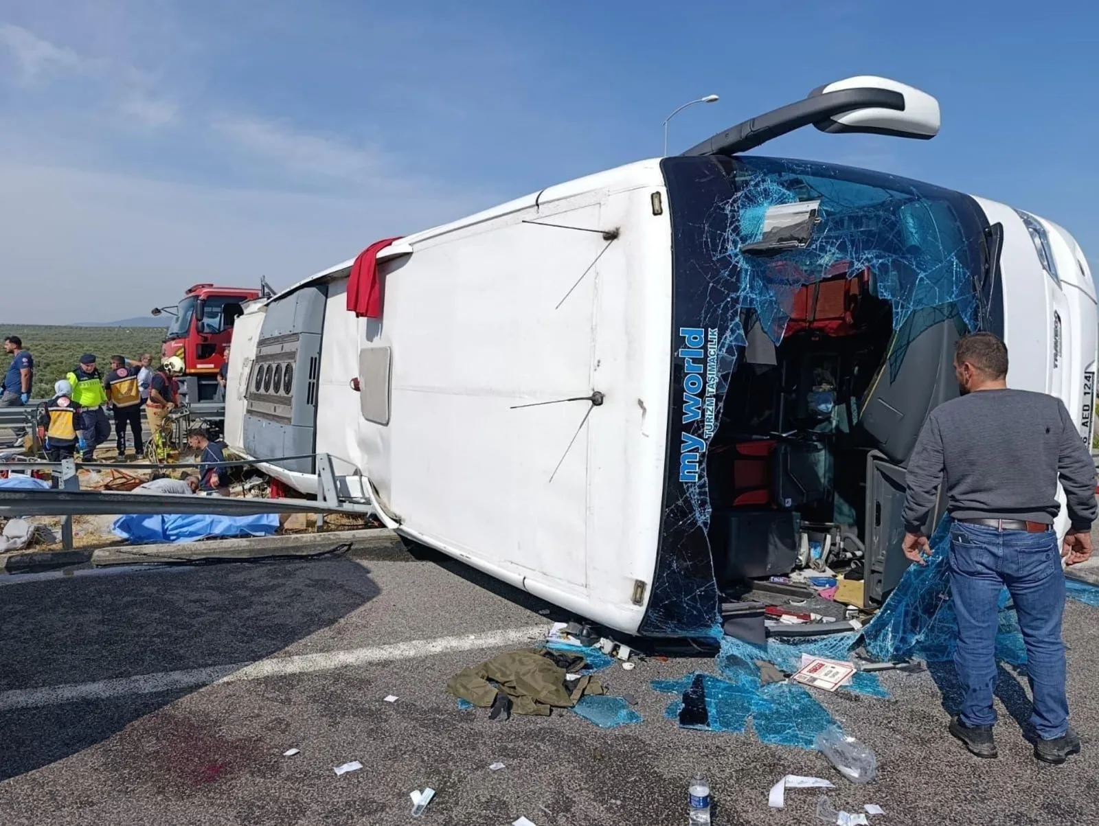 Manisa'da katliam gibi kaza! 11 can kaybı