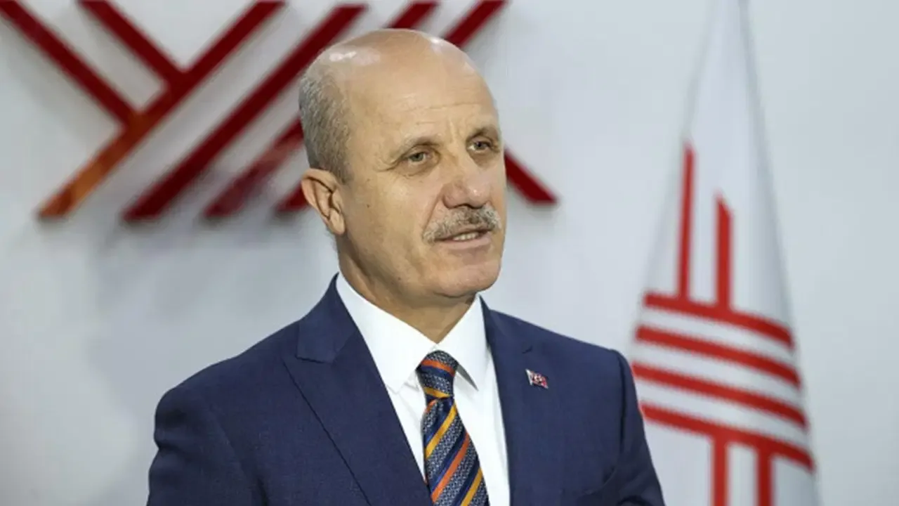 YÖK Başkanı Özvar'dan üniversitelere yapay zeka tavsiyesi