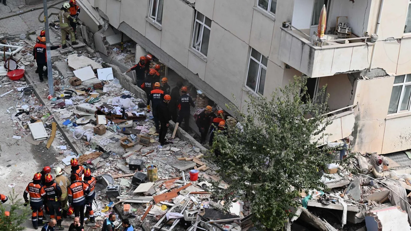 Maltepe’de çöken bina için TOKİ devreye giriyor!