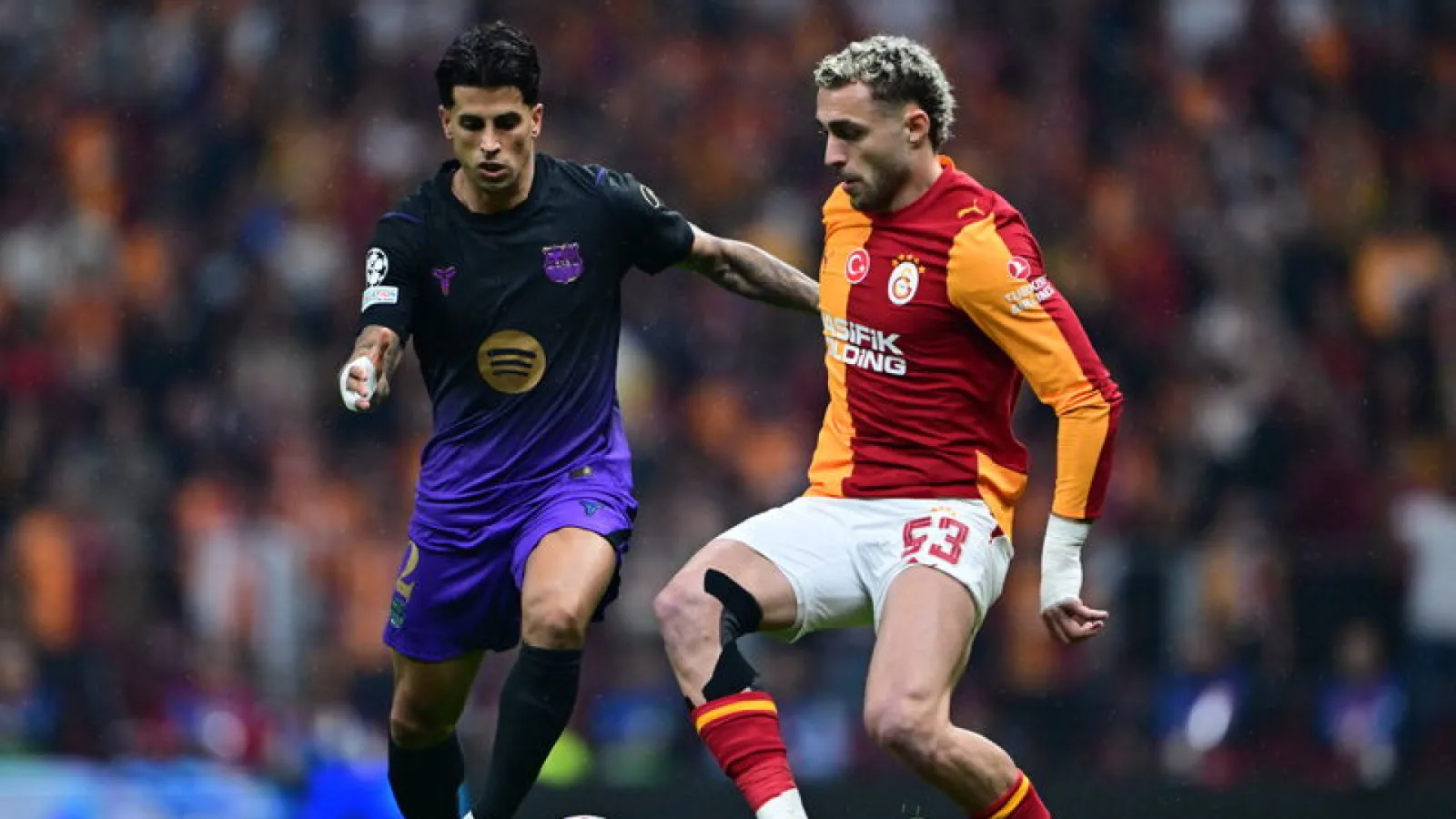 Galatasaray Barcelona'ya evinde mağlup oldu