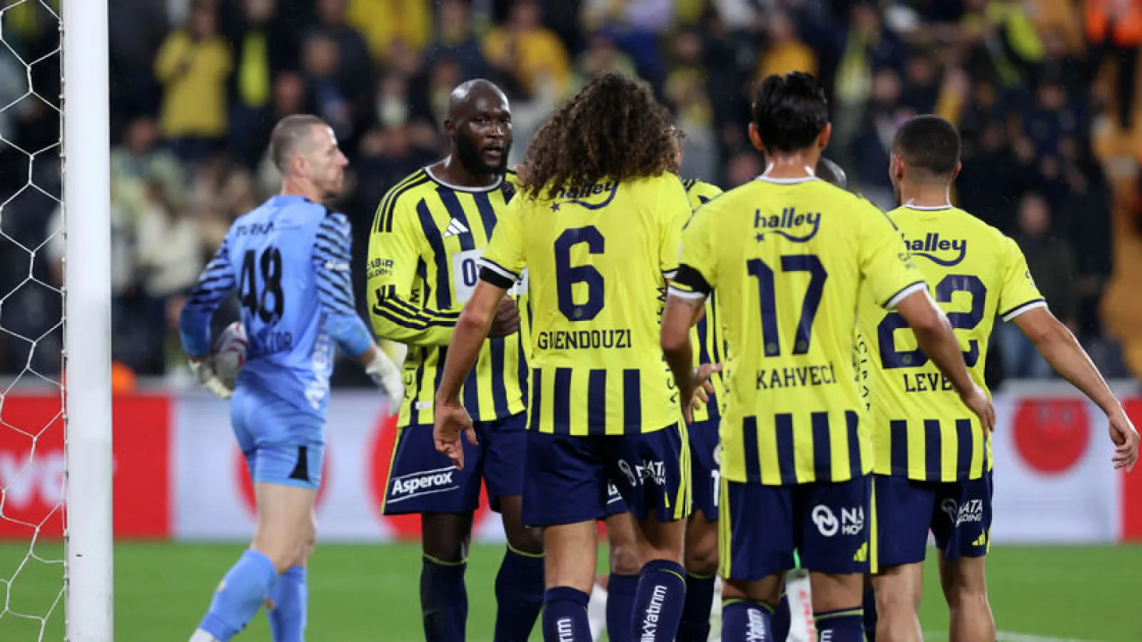 Fenerbahçe Alanyaspor karşısında moral buldu