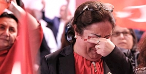 CHP'liler gözyaşlarına boğuldu