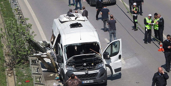 İstanbul'da servis minibüsünde patlama!