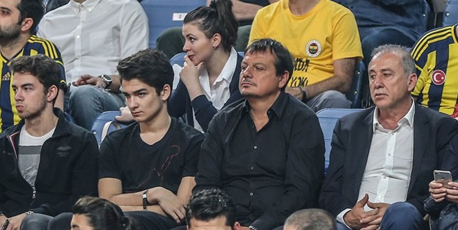 Ergin Ataman Fenerbahçe'yi kutlamadı!