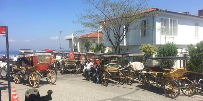 Faytoncular çetesine büyük baskın!