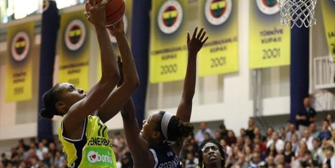 Fenerbahçe seriyi 2-2'ye getirdi