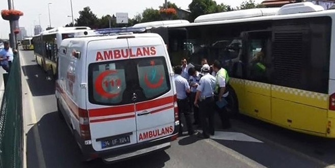 İstanbul'da metrobüs kazası