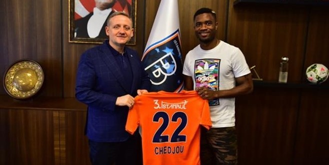 Chedjou Başakşehir'e imzayı attı