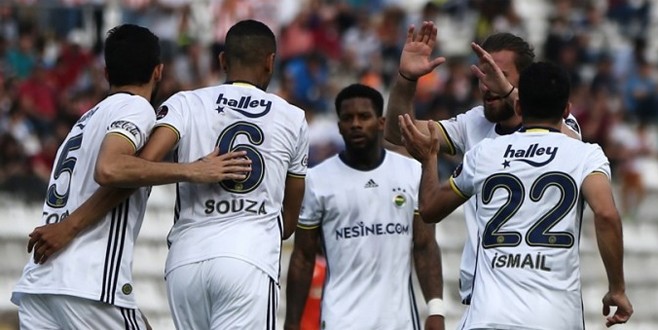 Fenerbahçe Galatasaray'ı geride bıraktı