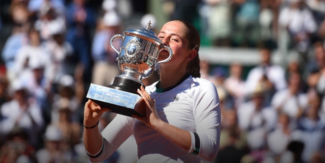 Jelena Ostapenko Fransa'nın yeni kraliçesi