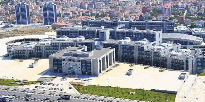 İstanbul Anadolu Adliyesinde bombalı araç alarmı!