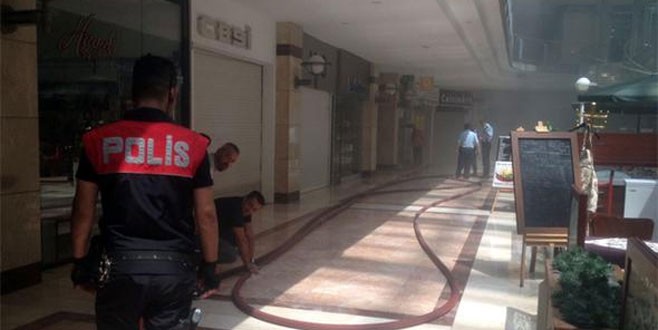 Ankara'da AVM'de yangın paniği!