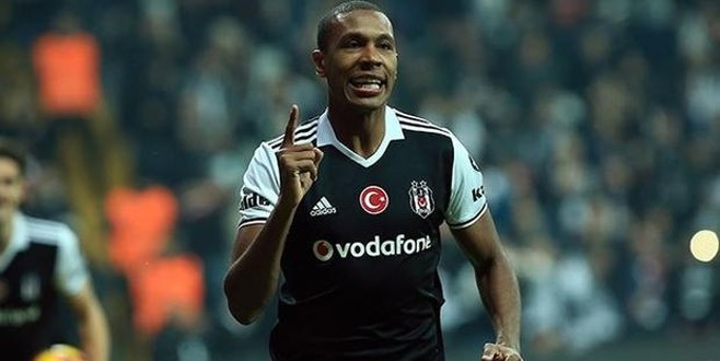 Beşiktaş Marcelo'yu Lyon'a sattı!