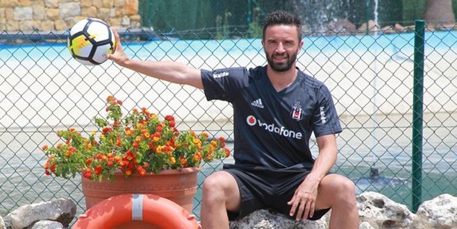 Beşiktaş'ta Gökhan Gönül şoku