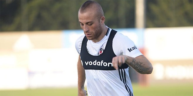 Beşiktaş'ta Gökhan Töre şoku
