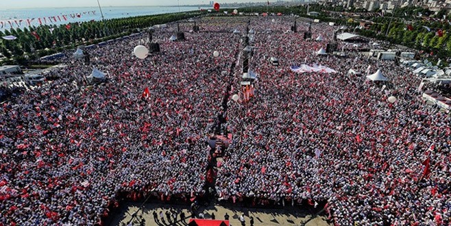 CHP'nin Adalet Mitingi'ne kaç kişi katıldı?