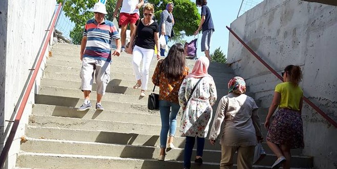 Vatandaş isyanda; 'Böyle alt geçit olmaz olsun!'