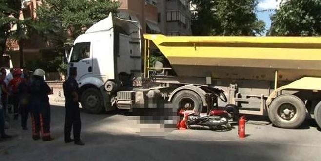 Kadıköy'de hafriyat kamyonu dehşeti