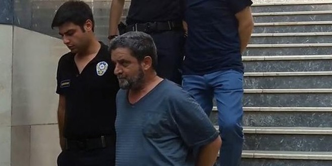 Mümtazer Türköne'ye hapis cezası