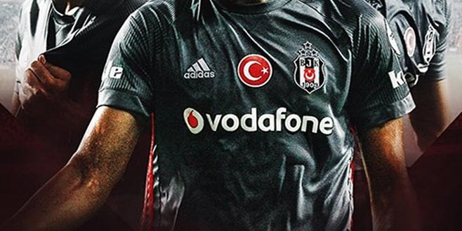 Beşiktaş'ta 4 yıldız isim kadro dışı!